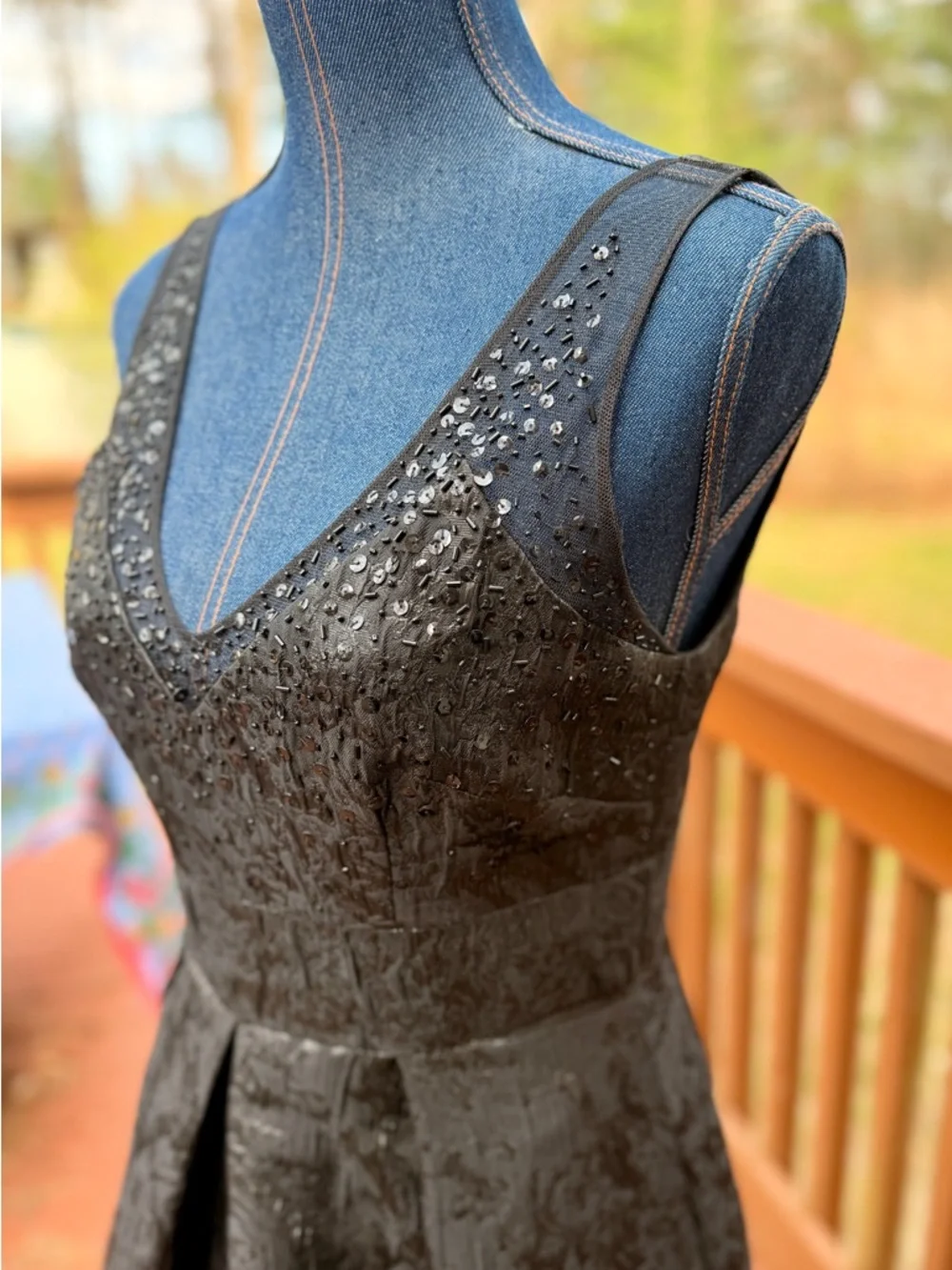 Adrianna Papell Black Jacquard Sequin Gown elegant formal dress 4 - Picture 4 of 9